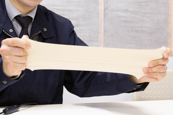 伸縮率は「600％」と、現在発売されている塗料の中で、最も優れています。